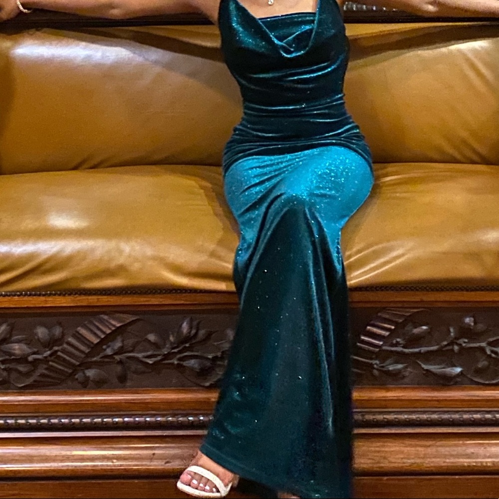Beautiful petite dark emerald dress.